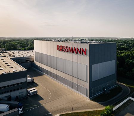 Rossmann, Poland’s Leading Drug Store Chain, Runs Business-critical Logistics System on OutSystems